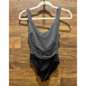 Miraclesuit One Piece Bathing Suit Ruched Waist Black White Polka Dots 8 AS IS